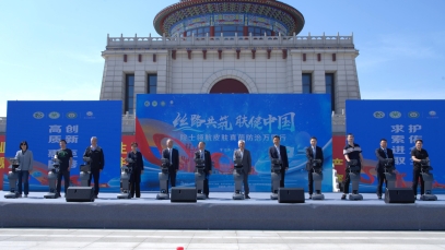 “絲路共筑 膚健中國——院士領(lǐng)航皮膚真菌防治萬里行”皮膚病義診活動(dòng)在泰州舉行